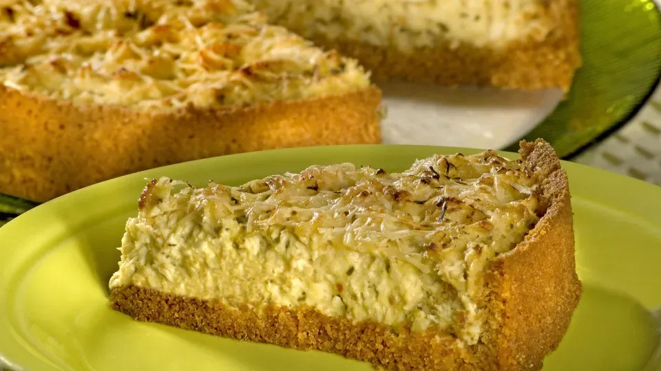 Três pessoas estão na UTI após comerem torta supostamente envenenada de padaria em BH