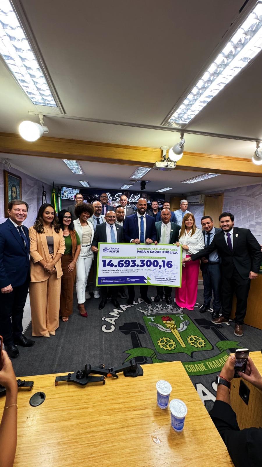 Carmônio destaca parceria entre Câmara e Prefeitura na criação do Centro de Especialidades 