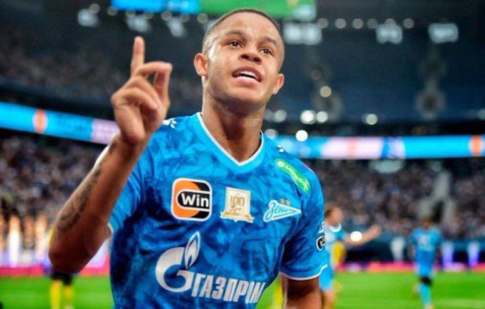 Pedro é um dos três melhores jovens jogadores que jogam pela ponta esquerda do mundo em termos de vitórias