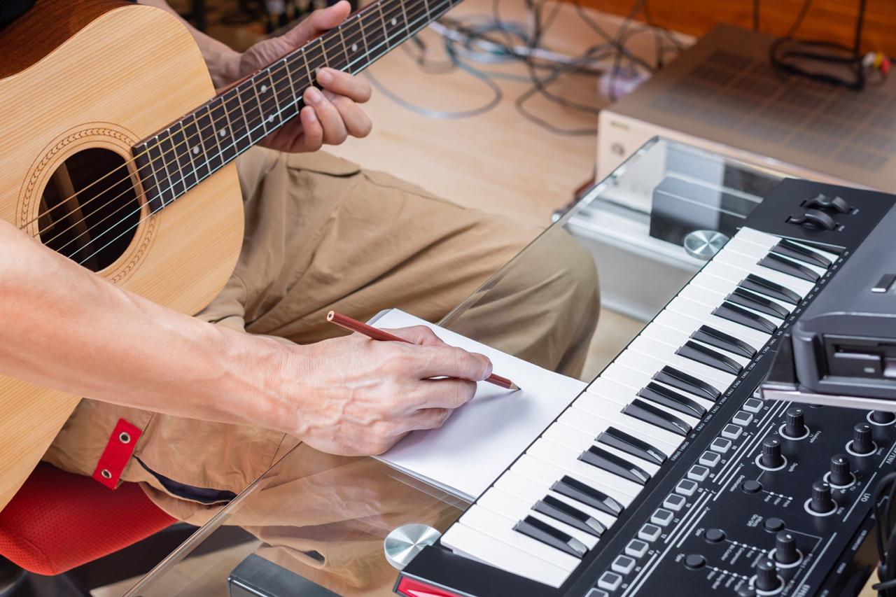 Gestão Doutor Sato: Inscrições abertas para cursos gratuitos de Teclado, Desenho e Violão em Jandira