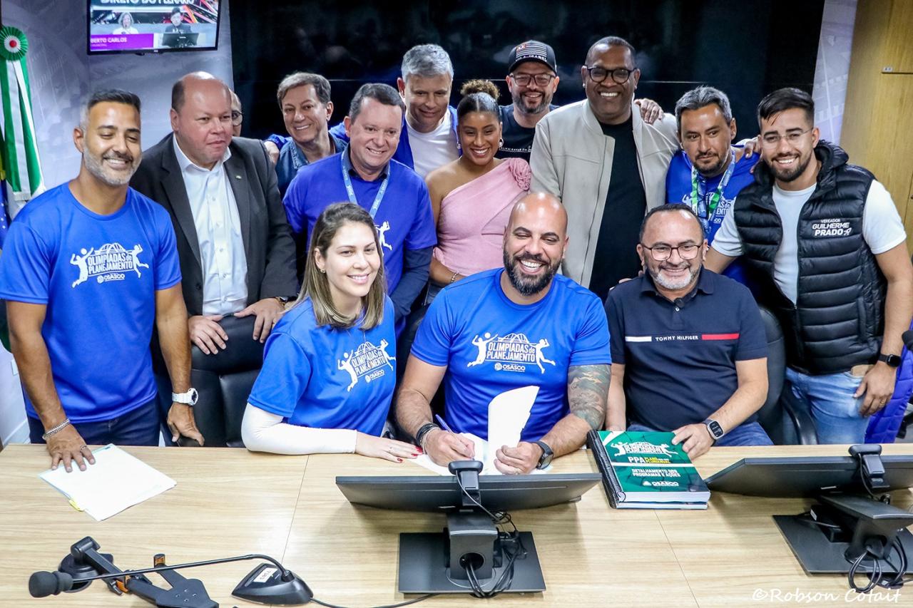 Momento histórico: Câmara Municipal de Osasco recebe Plano Plurianual