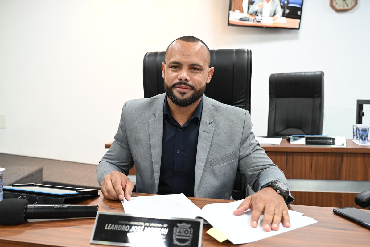Vereador Léo da Feira quer implantação do “Programa Moradia Assistida” em Jandira