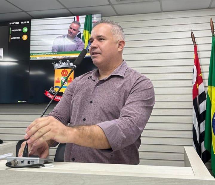 Ver. Prof. Naldo cobra informações sobre o sumiço do Prefeito José Roberto de Carapicuíba