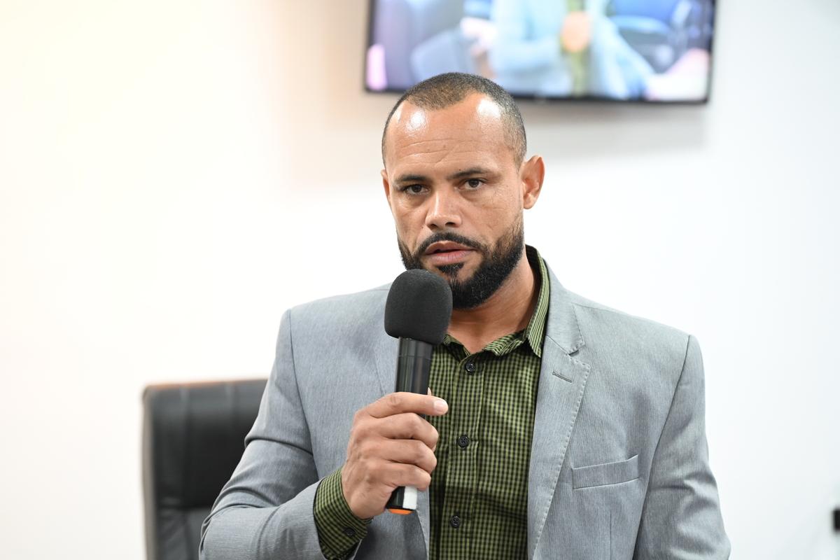 Em Jandira, Vereador Léo da Feira quer credenciamento de clínicas e centros especializados no tratamento de pessoas com TEA