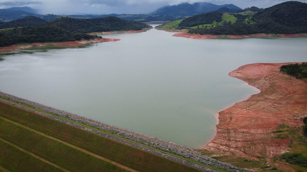 Gestão da pressão poupa 151 bilhões de litros água, o suficiente para abastecer toda a Grande São Paulo por um mês