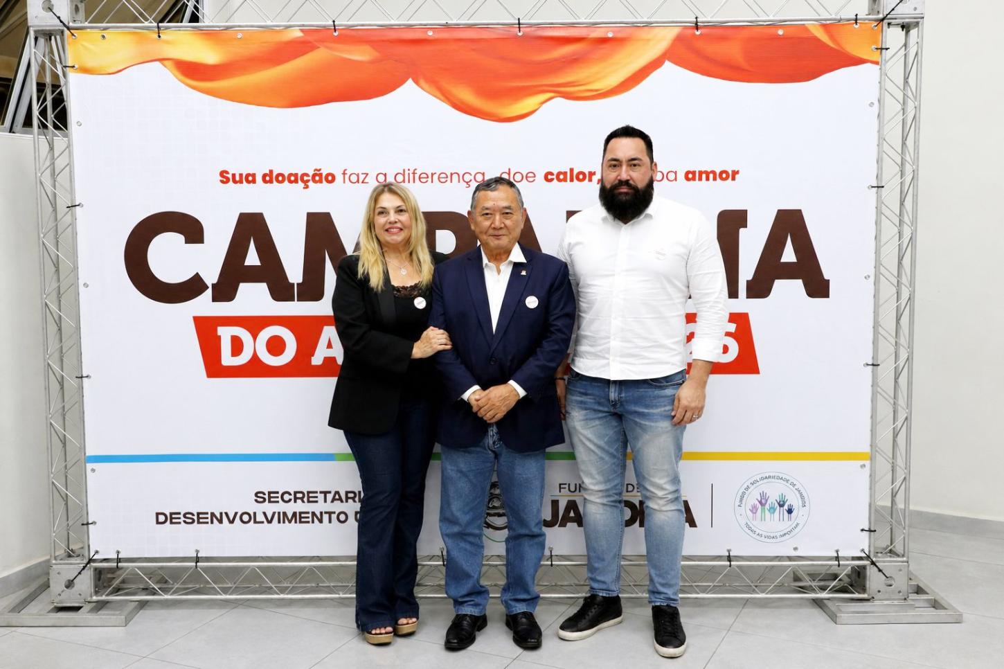 Aqueça Jandira: Ao lado do Prefeito Dr. Sato e primeira dama Dra. Denilda o Secretário Ricardo Antunes marca presença no lançamento da Campanha do Aga